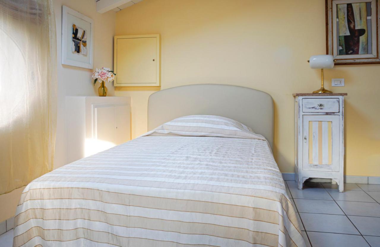 Villa Amelia Rooms Marina di Pietrasanta Buitenkant foto