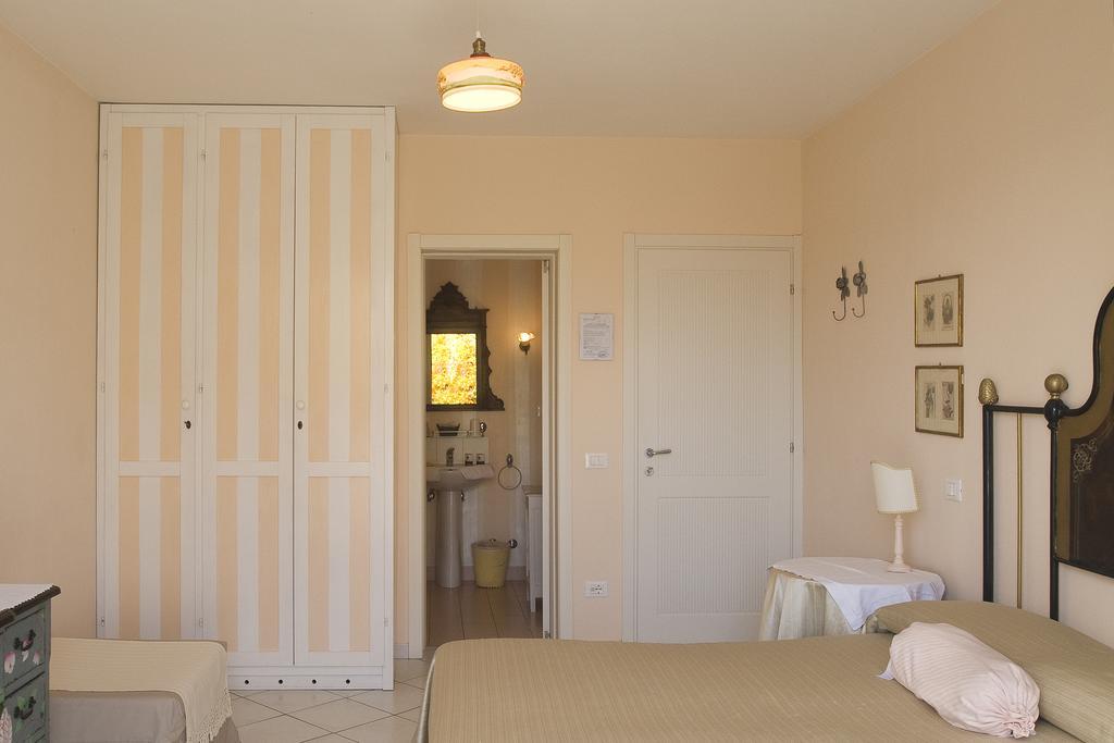 Villa Amelia Rooms Marina di Pietrasanta Buitenkant foto
